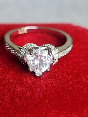 New 925 Silver Heart Shaped Diamond Ring for Women